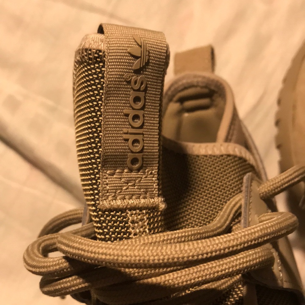 Shoes - Picture 2 of 4